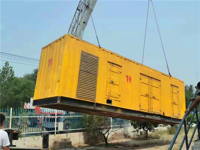 新疆300KW柴油发电机组油耗是多少?