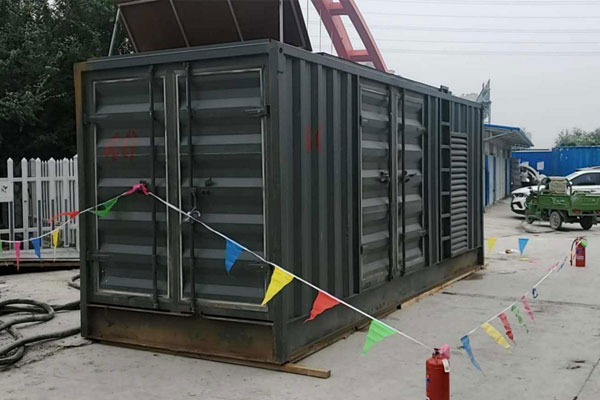 新疆发电机租赁空气滤清器多久更换一次？